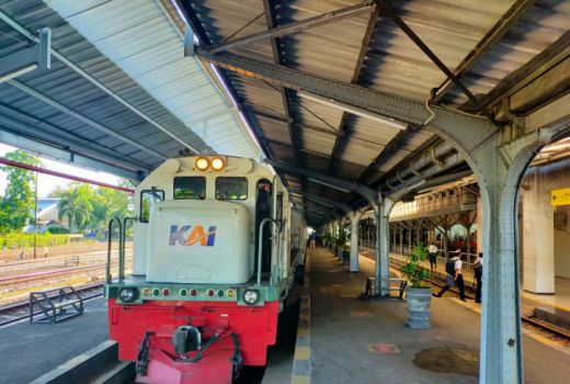 Daop 9 Jember Hanya Mengoperasikan 4 KA Selama PPKM Darurat - GenPI.co JATIM