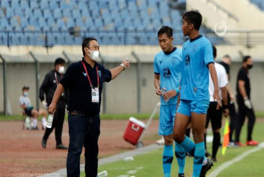 Pemain Persela Lakukan Latihan Mandiri - GenPI.co JATIM