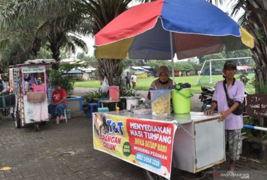 PPKM Level 4 Lanjut, Makan di Warung Boleh Maksimal 20 Menit - GenPI.co JATIM