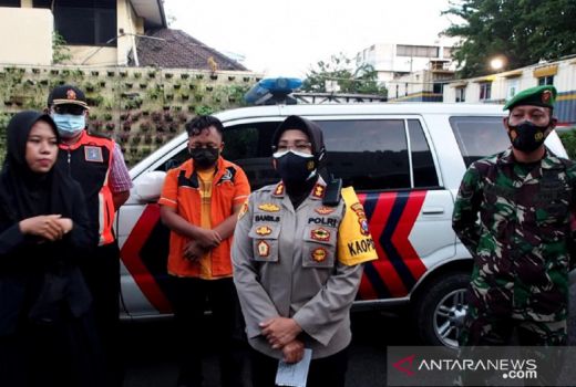 Nah lho, Polisi Tambah Pasukan Usai Kerusuhan di Surabaya - GenPI.co JATIM