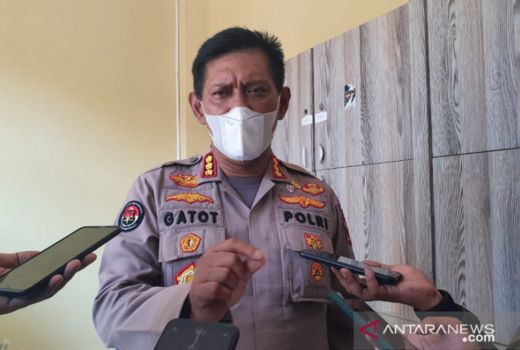 Polda Jatim Telusuri Poster Stop Unggah Berita Covid-19 di Medsos - GenPI.co JATIM