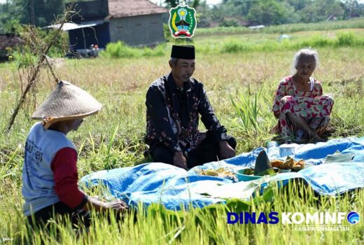 Methil, Tradisi Petani di Magetan - GenPI.co JATIM