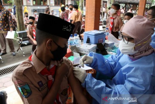 Pemprov Jatim Kejar Target Vaksin Remaja - GenPI.co JATIM