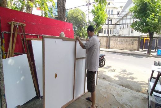Ironi Perajin Bunga Saat Pandemi Covid-19 - GenPI.co JATIM