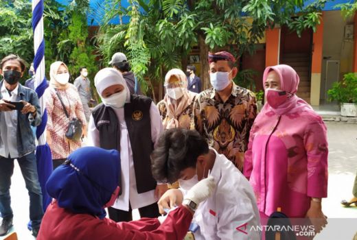 Jatim Raih Peringkat Tertinggi Vaksinasi - GenPI.co JATIM