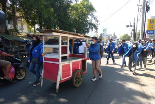 BEM UM Jember Batal Demonstrasi, Aksi pun Beralih - GenPI.co JATIM