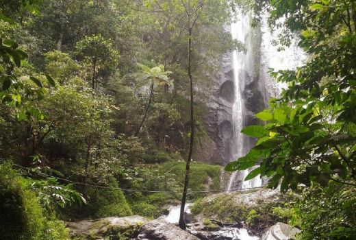 Air Terjun Dolo Surga Tersembunyi di Pelosok Kediri - GenPI.co JATIM