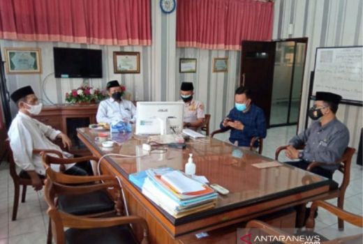 Pak Kiai Bikin Geleng-geleng Satgas Penanganan Covid-19 Jember - GenPI.co JATIM