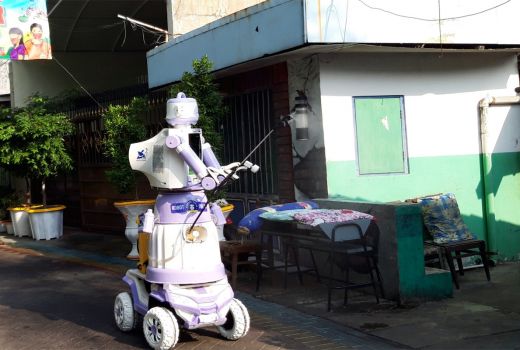 Robot Delta Terbuat dari Magic Com Hingga Mobil Mainan - GenPI.co JATIM