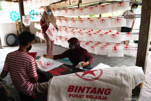 Perajin Tas Tetap Bertahan, Meskipun... - GenPI.co JATIM