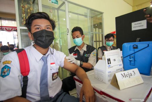 Ribuan Siswa di Situbondo Sudah Vaksin, PTM Bisa Dilakukan? - GenPI.co JATIM