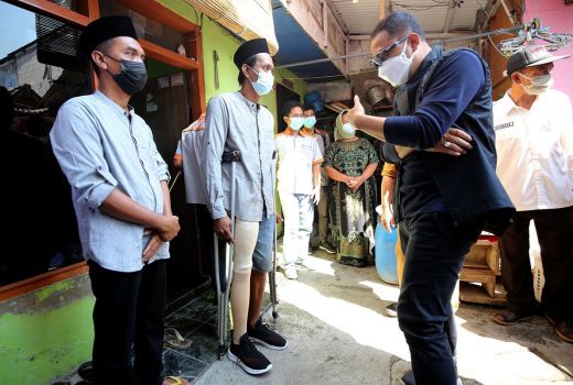 Warga Difabel Senang Dapat Bantuan dari Wali Kota Eri - GenPI.co JATIM