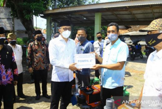 Hore! Gapoktan Probolinggo Punya Alat Pertanian Baru - GenPI.co JATIM