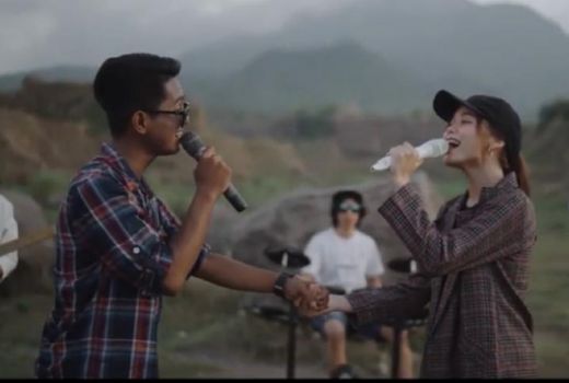 Siso Tresno Ing Sumber Podang, Kisah Cinta Menyentuh 2 Sejoli - GenPI.co JATIM