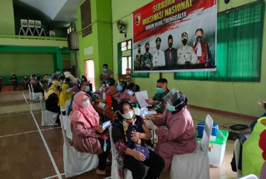 Warga Trenggalek Berbondong-bondong Datangi Gedung Serbaguna - GenPI.co JATIM