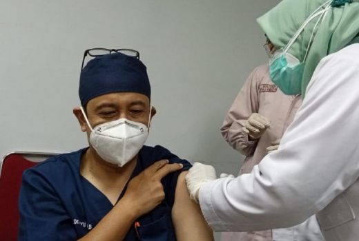 Pemberian Vaksin Tahap 3 Nakes di Tulungagung Tidak Bisa Tuntas - GenPI.co JATIM