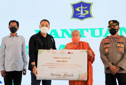 Digelontor Bantuan, Wali Kota Eri: Alhamdulillah - GenPI.co JATIM