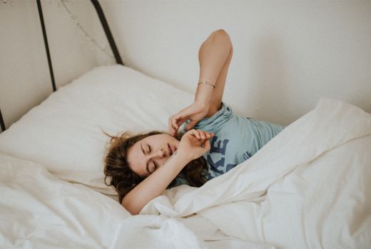 Mitos atau Fakta Tidur Siang Bikin Gemuk - GenPI.co JATIM