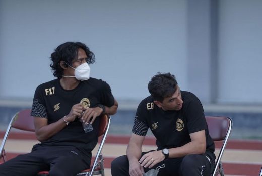 Tak Main-main, Arema FC Datangkan Asisten Pelatih Lisensi A AFC - GenPI.co JATIM
