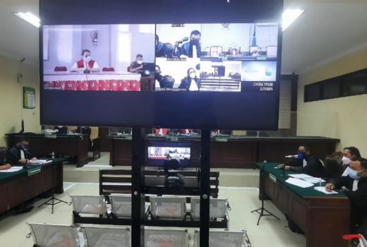 Bupati Nganjuk Nonaktif Novi Rahman Hidayat, Sidang Perdana - GenPI.co JATIM