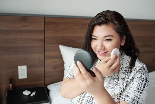 Ingin Wajah Glowing Tanpa Minyak Berlebih, Simak Tips Berikut - GenPI.co JATIM