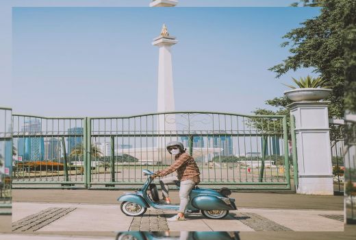 Crazy Rich Surabaya Parkir Vespa di Hotel Bintang 5, Tarifnya Wow - GenPI.co JATIM