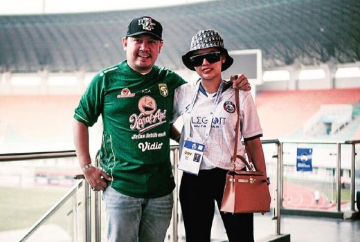 Gokil! Crazy Rich Surabaya Sponsori 2 Klub Besar Liga 1 Sekaligus - GenPI.co JATIM