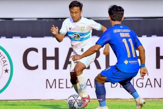 Sama-sama Ambisi 3 Poin, Iwan dan Almeida Siap Saling Jegal - GenPI.co JATIM