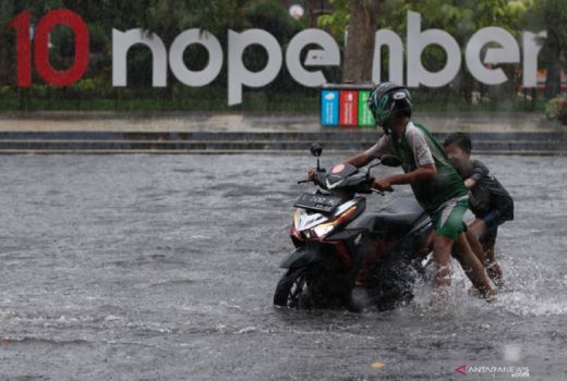 Waspada, BMKG Sebut 19 Wilayah di Jatim Alami Hujan Lebat - GenPI.co JATIM