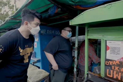 Steven Setiono Dijuluki Crazy Rich Surabaya, Penyuka Pentol - GenPI.co JATIM
