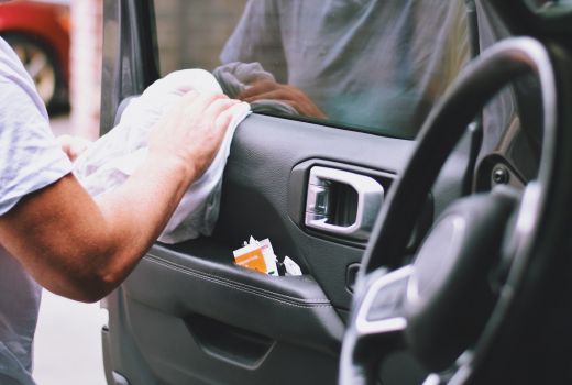 Tanpa Perlu Ribet, Berikut Tips Mudah Merawat Mobil dari Rumah - GenPI.co JATIM