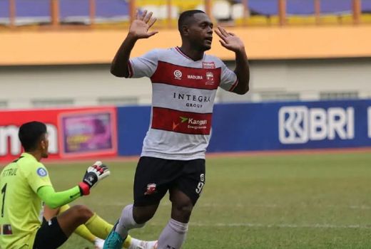 Terungkap Penyebab Laga Persipura vs Madura United Batal Lagi - GenPI.co JATIM