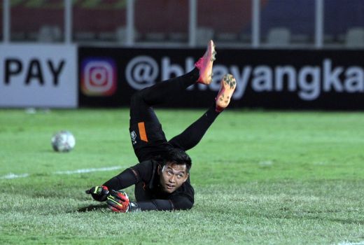 Joko Susilo Beberkan Alasan Lebih Pilih Turunkan Kiper Muda - GenPI.co JATIM