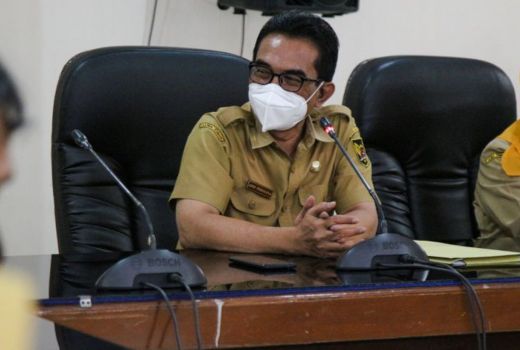 Warga Kediri Lihat Pengumuman Kini Tinggal Klik, Canggih! - GenPI.co JATIM