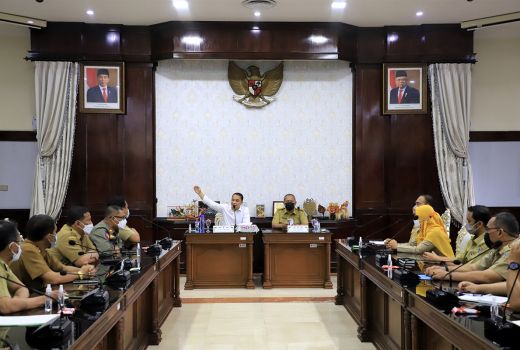 Eri Cahyadi Beri Instruksi Penting, Lurah, Camat Perhatikan - GenPI.co JATIM