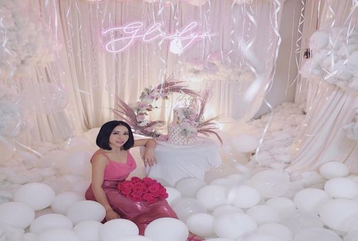 Wow! Pesta Kostum, Crazy Rich Surabaya Sediakan Hadiah Ferarri - GenPI.co JATIM