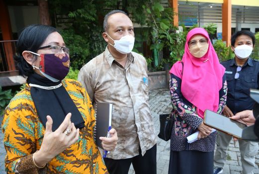 DLH Surabaya Buka Layanan Aduan di Dua Nomor, ini Nomornya - GenPI.co JATIM