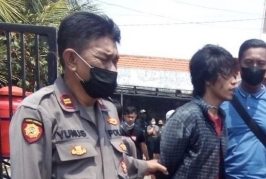 Lihat Ulah Pemuda Surabaya ini, Gita Teriak, Warga Mengepungnya - GenPI.co JATIM