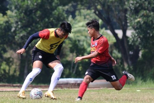 Ingin Lanjutkan Tren Positif, Pemain Arema FC Digembleng - GenPI.co JATIM
