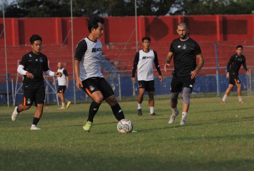 Pelatih Persik Enggan Lihat Kekuatan PSIS Satu Sisi Saja - GenPI.co JATIM