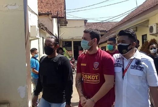 Bikin Warga Marah Besar, Polisi Pasuruan Bekuk WNA Bulgaria - GenPI.co JATIM