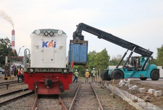 Stasiun di Gresik ini Kembali Aktif Setelah Lama Tidur - GenPI.co JATIM