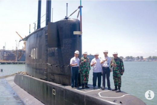 Kapal Selam KRI Cakra-401 di Situbondo, Ternyata Lakukan ini - GenPI.co JATIM