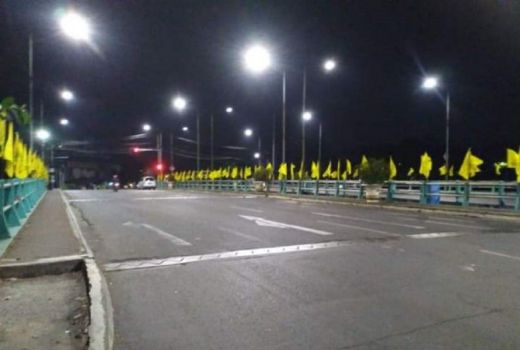 Bendera Kuning Bertebaran di Surabaya, Pemiliknya Minta Maaf - GenPI.co JATIM