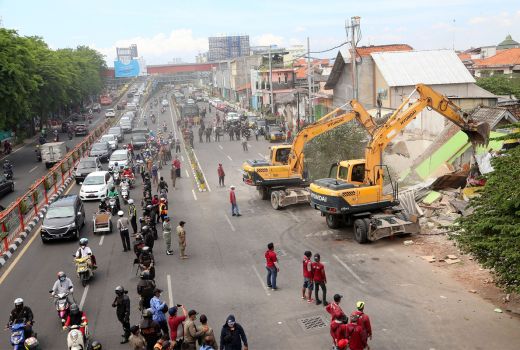 15 Bangunan di Wonokromo Dirobohkan untuk Pelebaran Jalan - GenPI.co JATIM