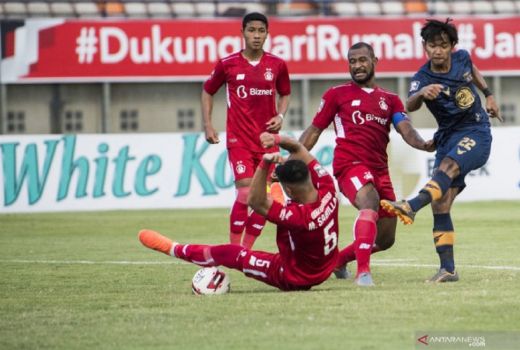 Piala Menpora 2021: Persik Tahan Imbang Persela dengan 10 Pemain - GenPI.co JATIM