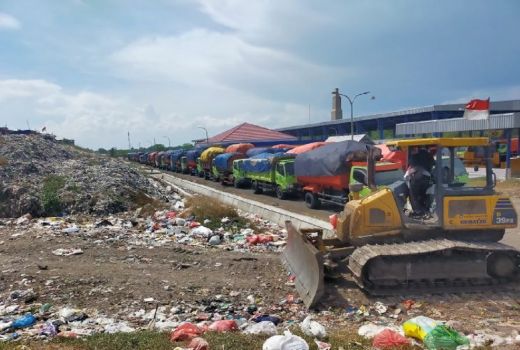OMG! TPA Jabon Sidoarjo Kritis, Sudah Tak Sanggup Tampung Sampah - GenPI.co JATIM