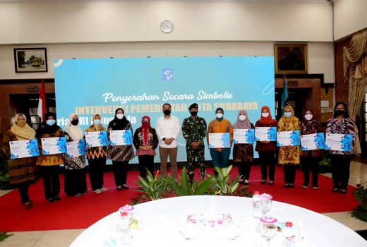 Salut! Pemkot Surabaya Terus Perhatikan Istri Awak KRI Nanggala - GenPI.co JATIM