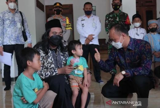 Keluarga Awalnya Ingin Tetap Nama Anak di Tuban Berjumlah 19 Kata - GenPI.co JATIM