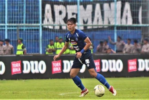 Gelandang Arema FC Resmi Menyandang Status Baru - GenPI.co JATIM